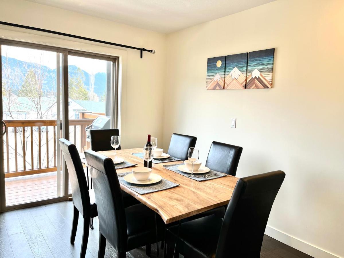 Perfect Base Invermere 3Bd Townhouse Mt Views With Garage Extérieur photo