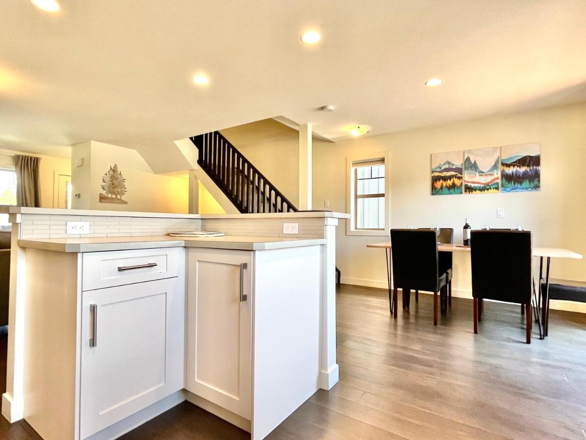 Perfect Base Invermere 3Bd Townhouse Mt Views With Garage Extérieur photo