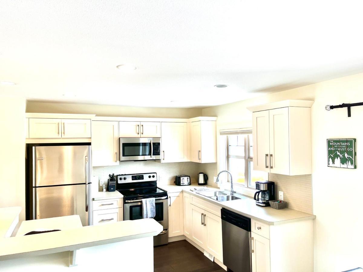 Perfect Base Invermere 3Bd Townhouse Mt Views With Garage Extérieur photo